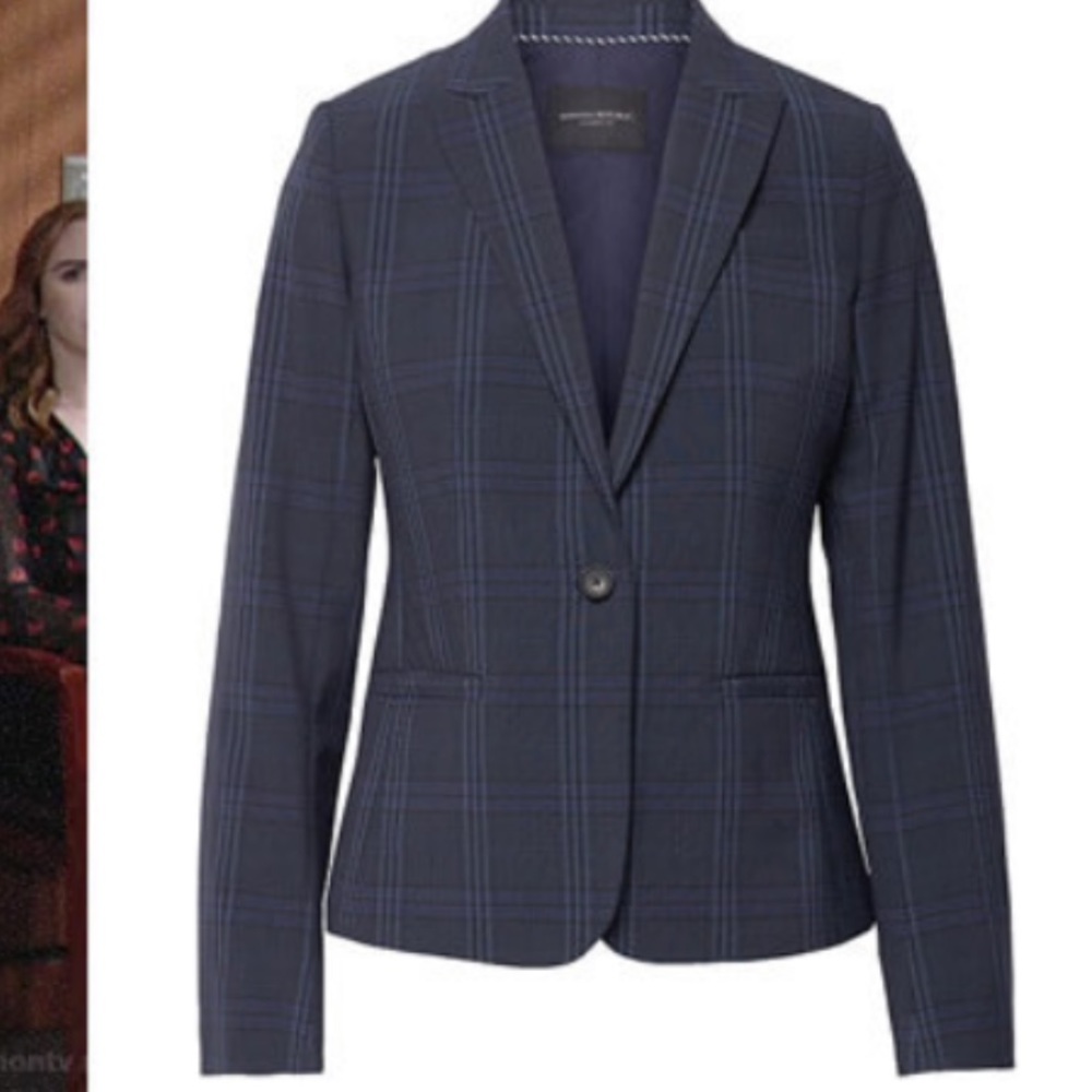 Banana Republic navy plaid washable wool blazer